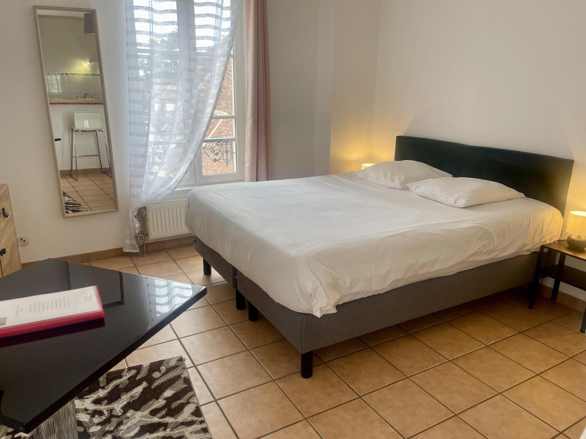 Appartement Le Paul Bert Auxerre Les Quais 2 Personnes Eksteriør bilde